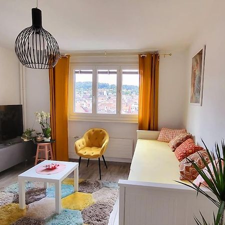 Chic Appartement Au Centre Ville Ла-Шо-де-Фон Экстерьер фото